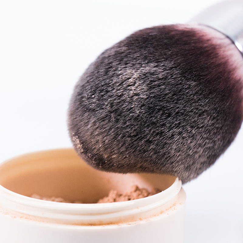 メイクブラシ プロ仕様丸型ファンデーション専用ブラシ