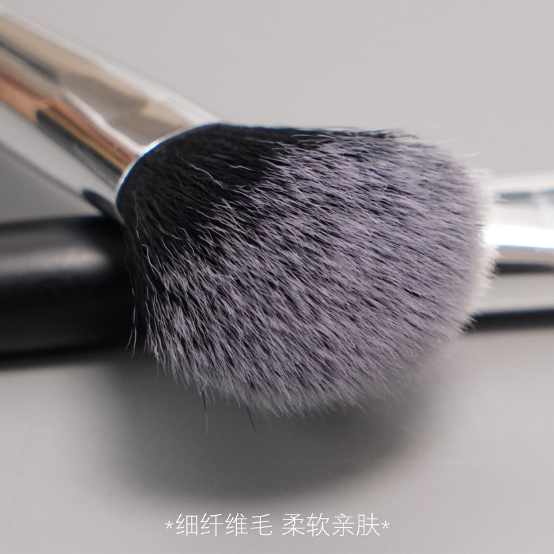 メイクブラシ チーク 至福のふわ肌チークブラシ