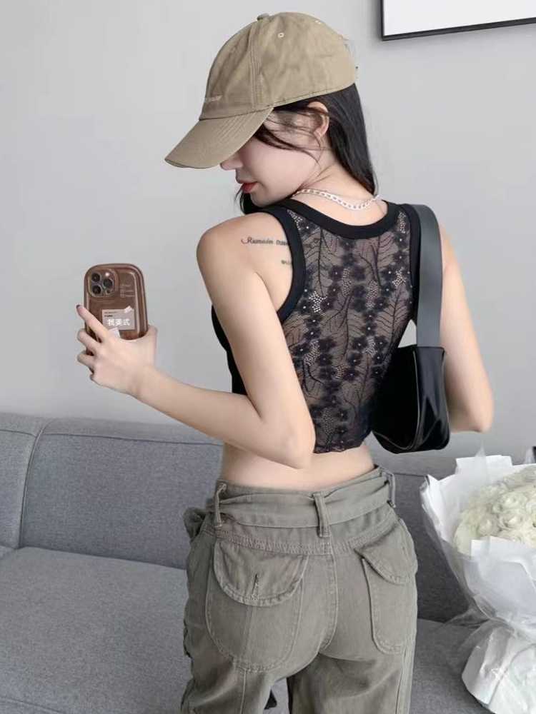 透かしレースデザイン肌見せブラトップ