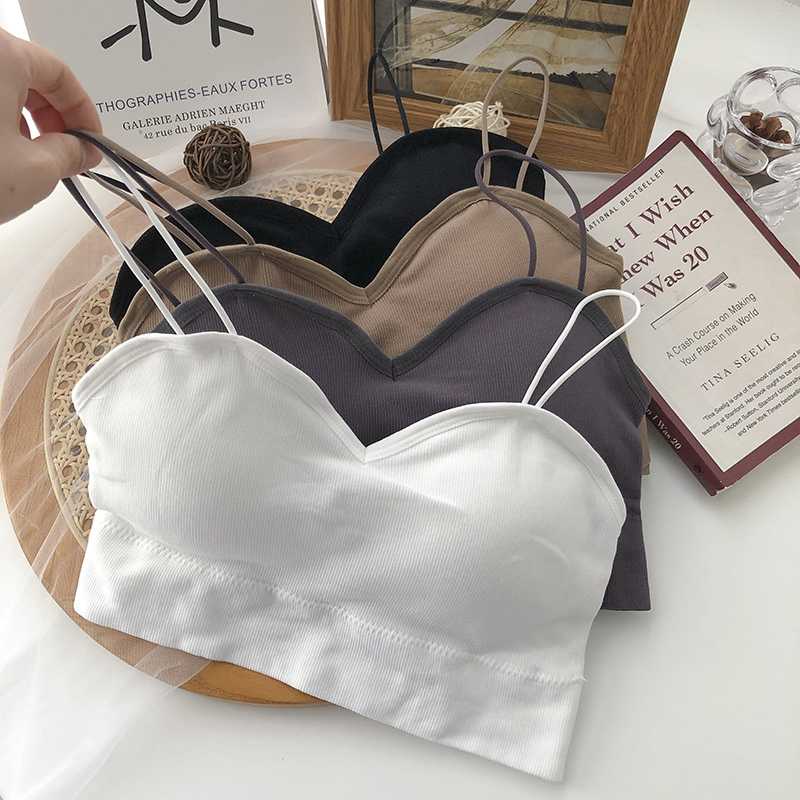 シンプル美胸ブラトップ