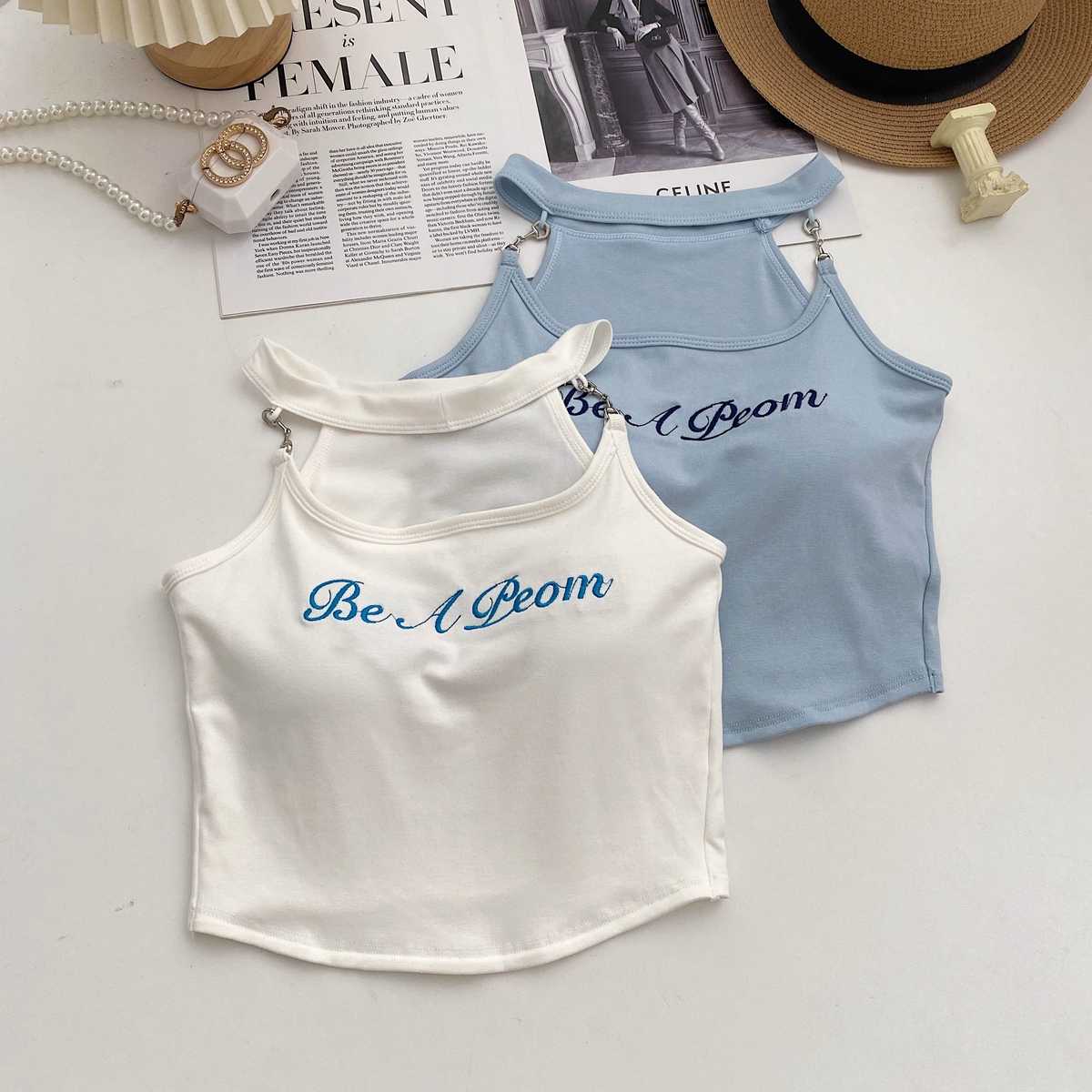 優美刺繍入りホルターネックブラトップ