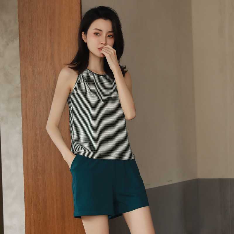 軽やか縞模様ブラトップ