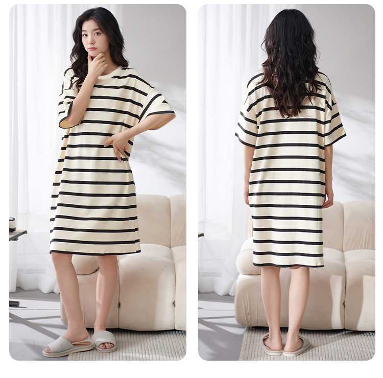 ブラトップ ゆったりボーダー柄半袖ワンピース