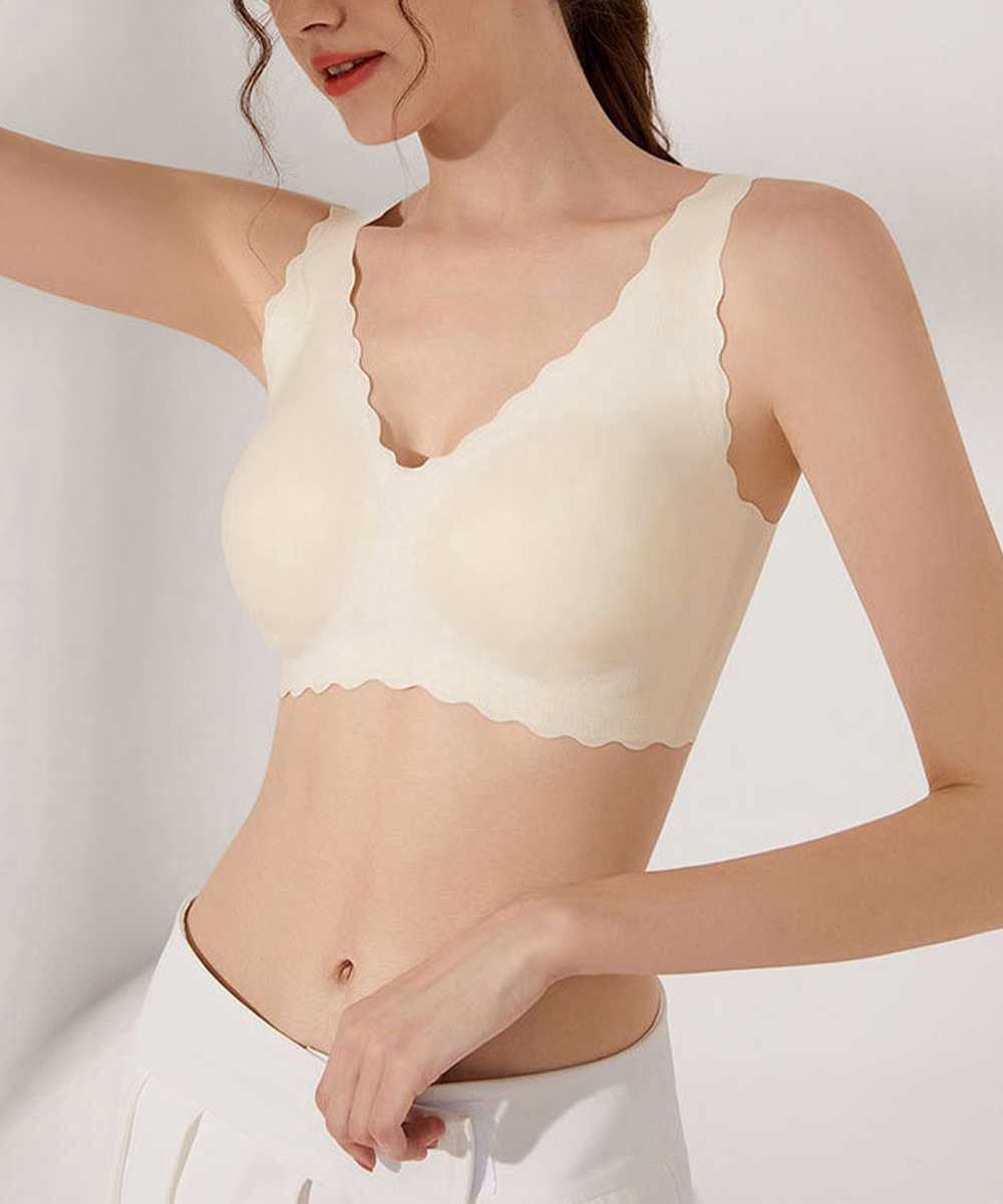 ブラトップ シームレスタンクトップブラ 美胸ノンワイヤー