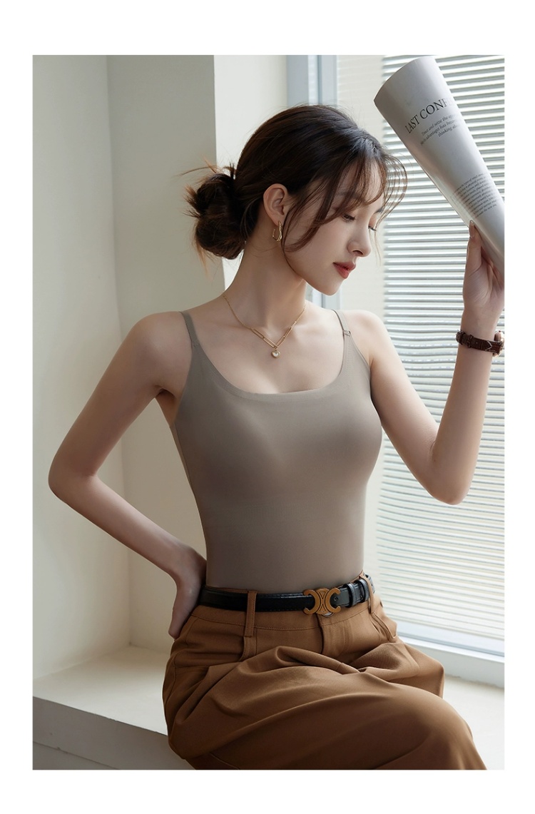 ブラトップ シンプル美シルエットブラトップ