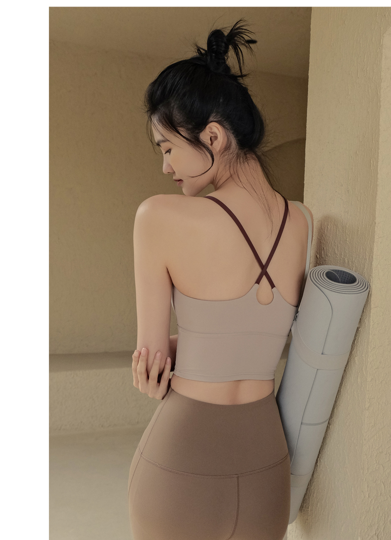 ブラトップ しなやか美胸キャミソール
