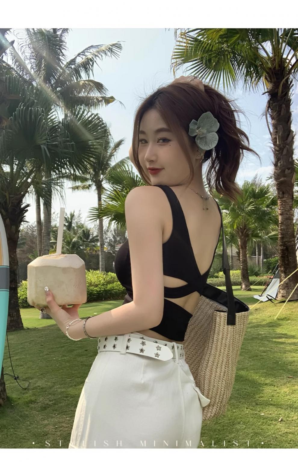 ブラトップ 背中見せ伸縮性タンクトップ パッド付きインナー肌着