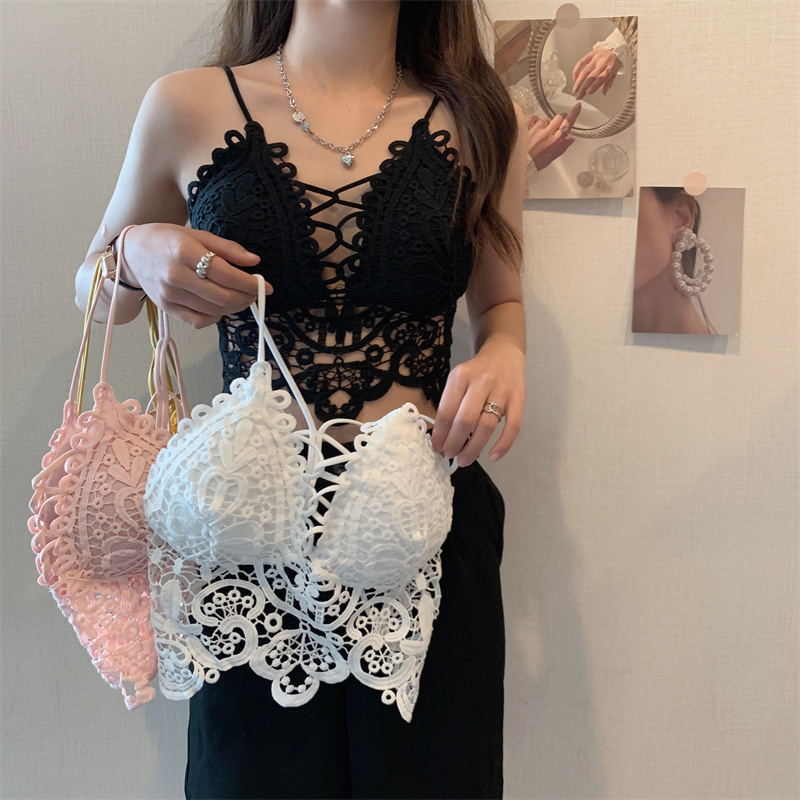 華やか花柄刺繍レースブラトップ