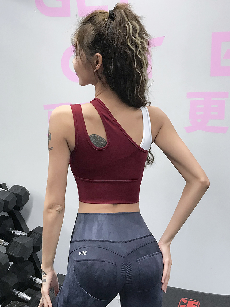 ブラトップ アクティブフィット スポーツブラトップ