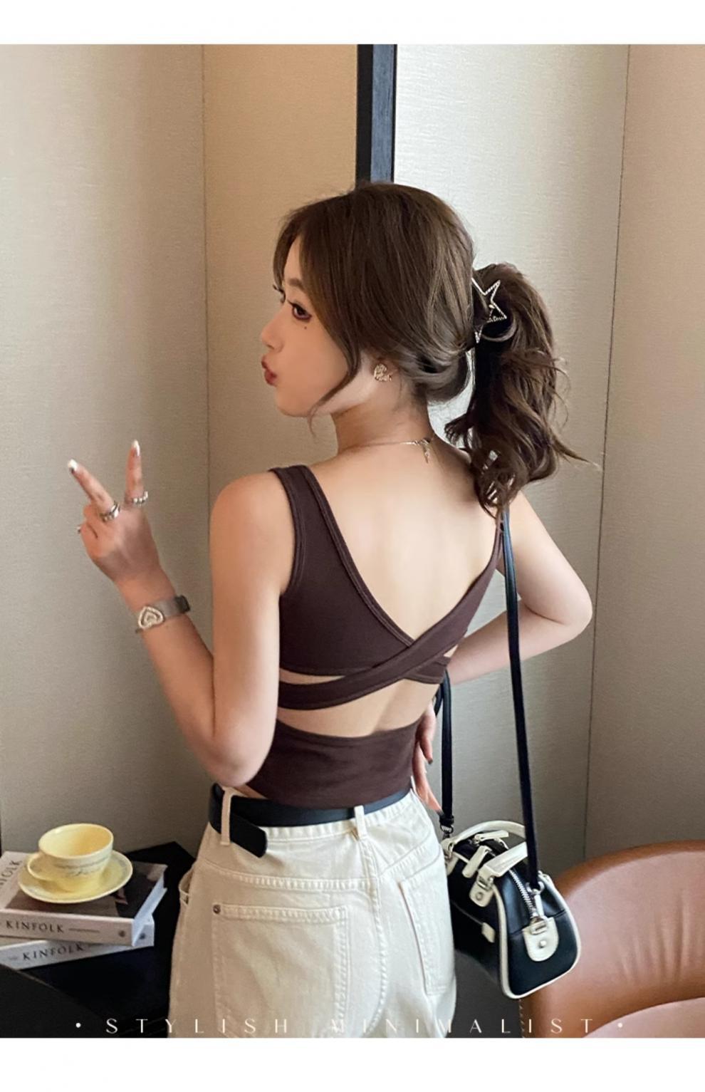 ブラトップ 背中見せ伸縮性タンクトップ パッド付きインナー肌着