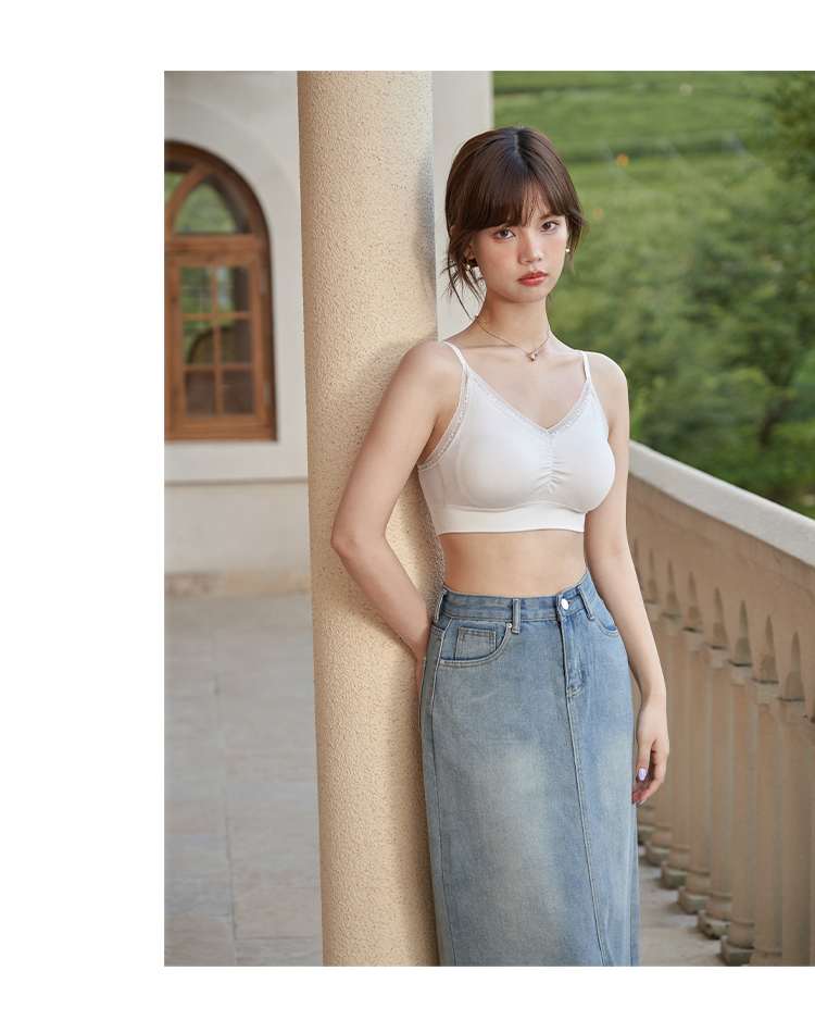 ブラトップ 優美レース飾りチューブトップ