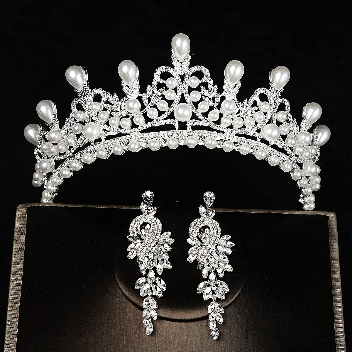 https://fulmo-img-server.com/bridalgleam/02860388-24cb-4cc0-a609-57a112edd6de.jpg