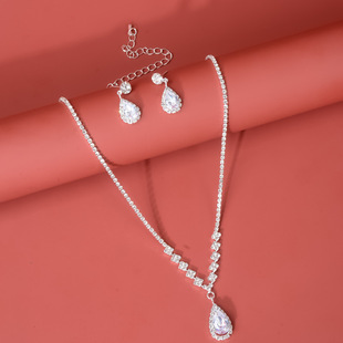 https://fulmo-img-server.com/bridalgleam/0cc8ed5c-7ae9-4d46-8fed-7968dd180d40.jpg