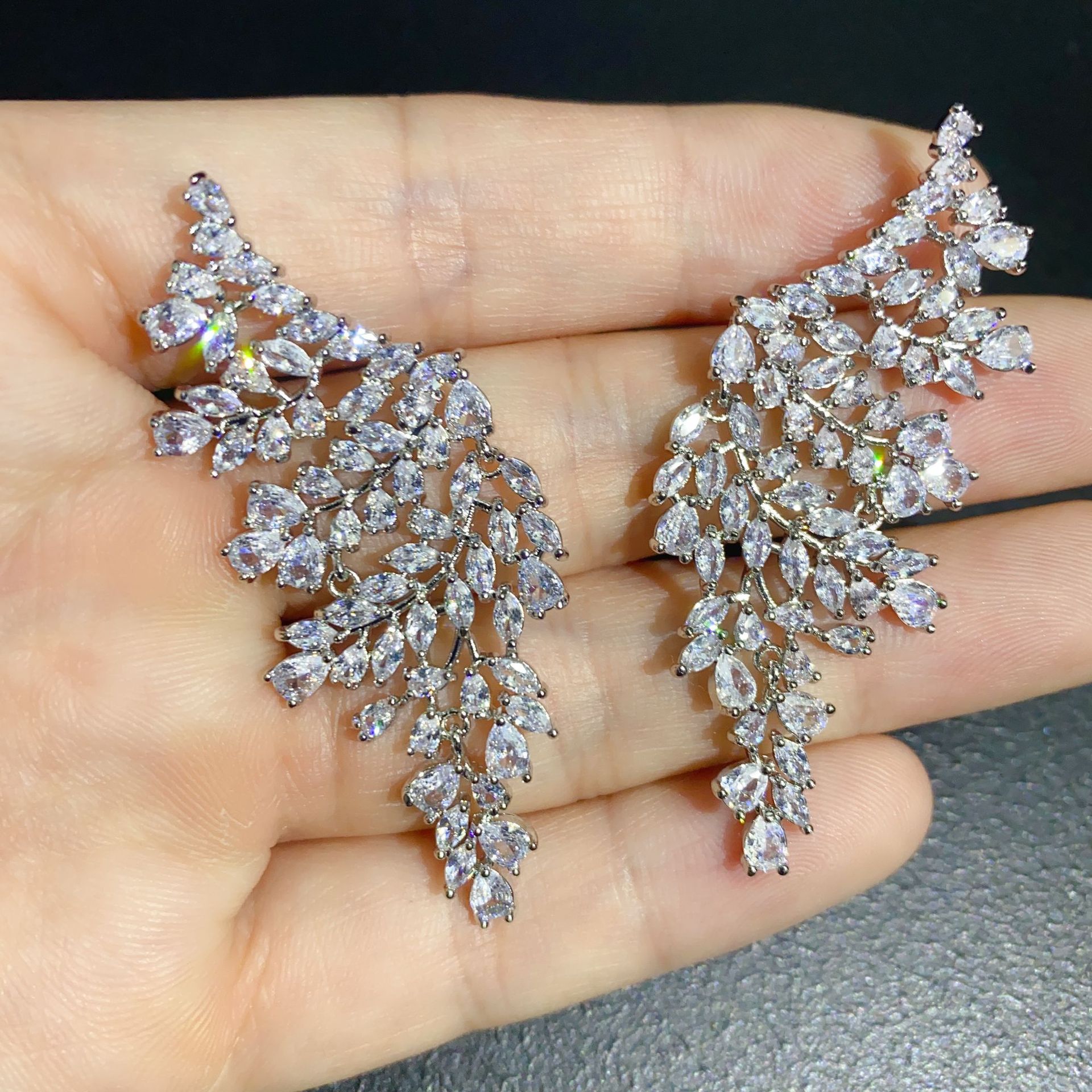 結婚式 アクセサリー 葉垂れスイートクリスタルピアス