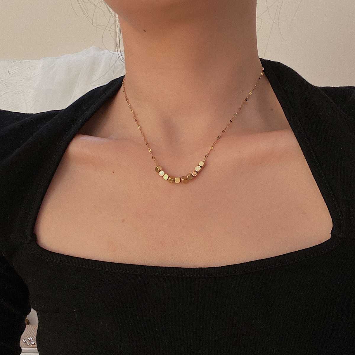 結婚式 アクセサリー 上品な小粒キューブネックレス