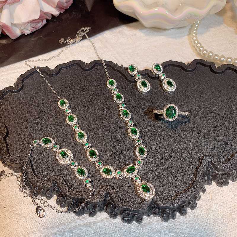 https://fulmo-img-server.com/bridalgleam/1756440160533_jzno7juv_o0g2sh0v.jpeg