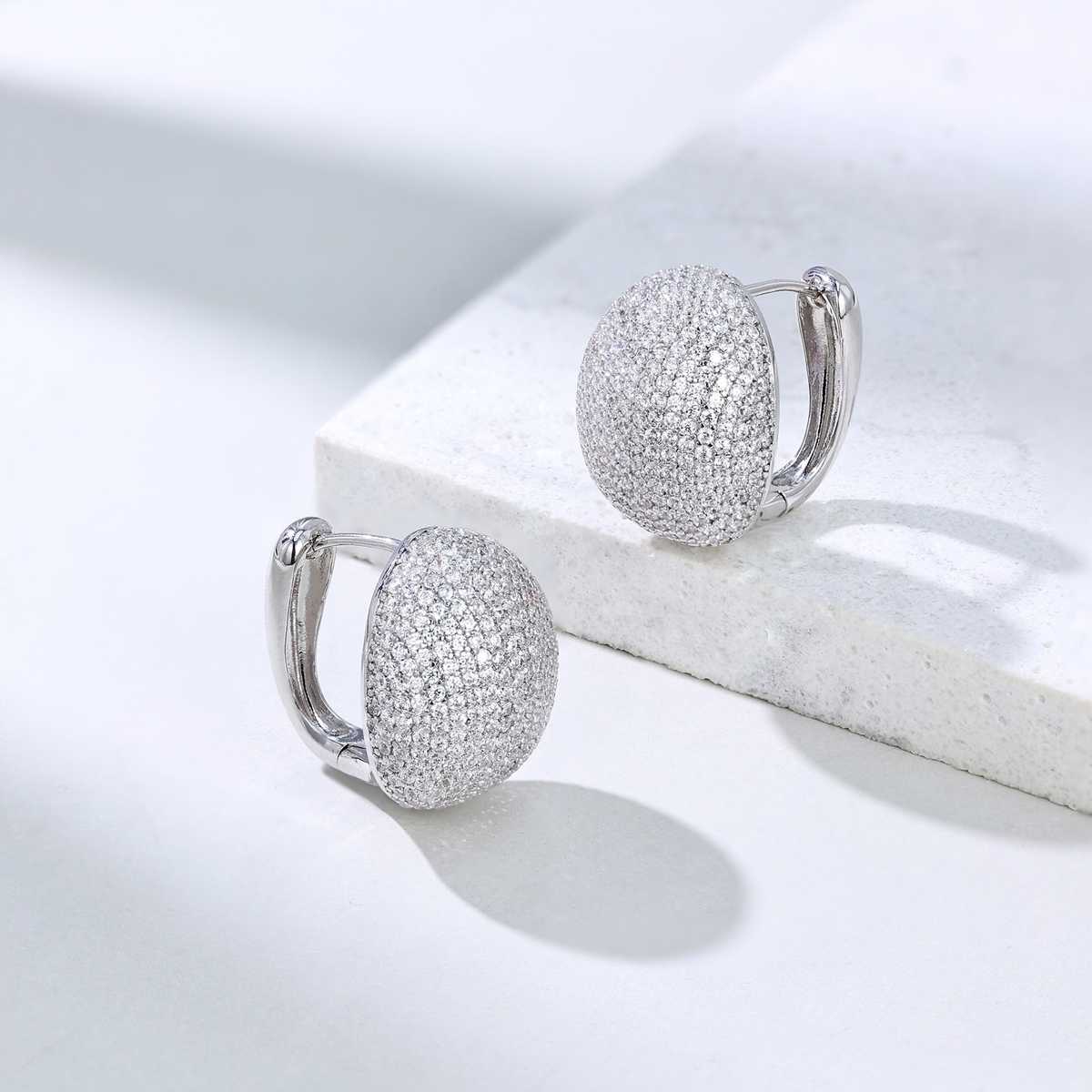 結婚式 アクセサリー 煌めきドーム パヴェピアス