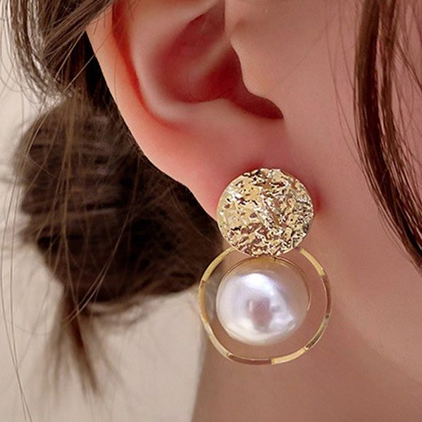 結婚式 アクセサリー 大粒真珠風イヤリング 揺れる上品パール