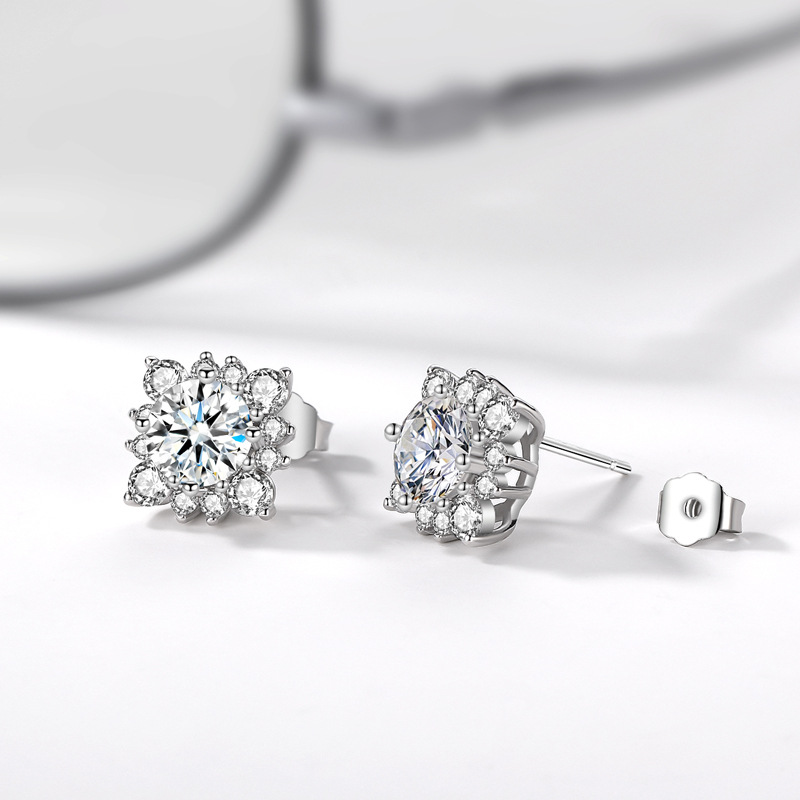 結婚式 アクセサリー 雪の結晶をイメージした煌めきピアス
