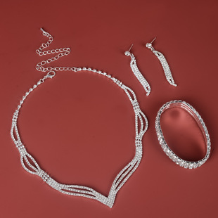 https://fulmo-img-server.com/bridalgleam/23c9cf4a-1336-4124-ada0-634154937483.jpg