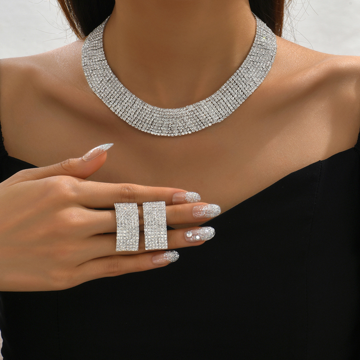 https://fulmo-img-server.com/bridalgleam/304281ea-39cf-45d2-9188-5b6b8b88bb84.jpg