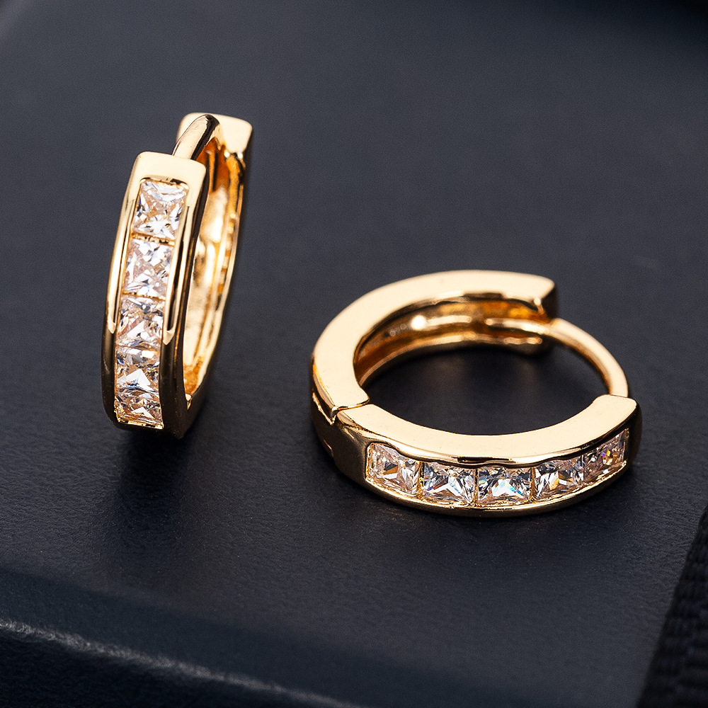 結婚式 アクセサリー 上品な輝きフープクリスタルピアス