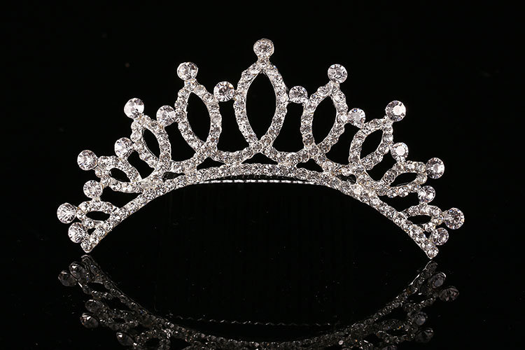 https://fulmo-img-server.com/bridalgleam/3baf875a-8303-43a0-a8c2-a168f4ab9ce6.jpg