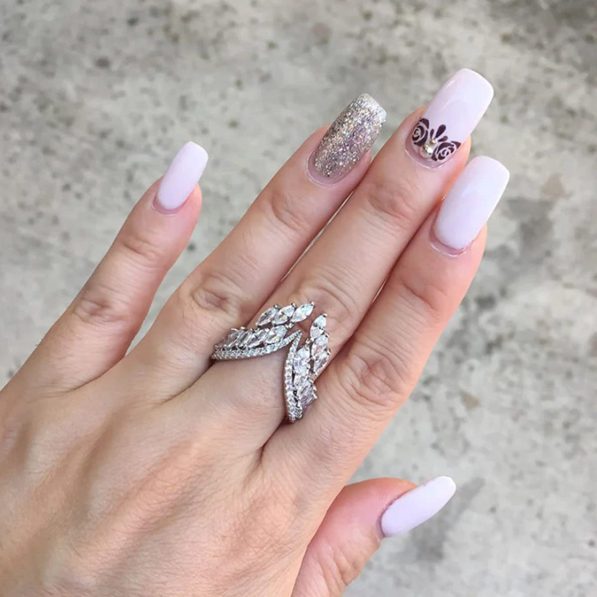 https://fulmo-img-server.com/bridalgleam/5a962057-2990-4ce8-922d-ee2816c3fefe.jpg