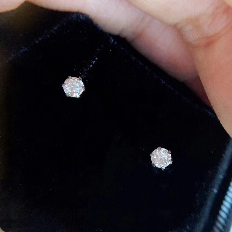 結婚式 アクセサリー 凛と輝く一粒ピアス