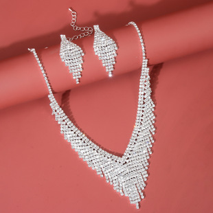 https://fulmo-img-server.com/bridalgleam/630545cb-ceff-4a17-9703-5785ef8ba557.jpg