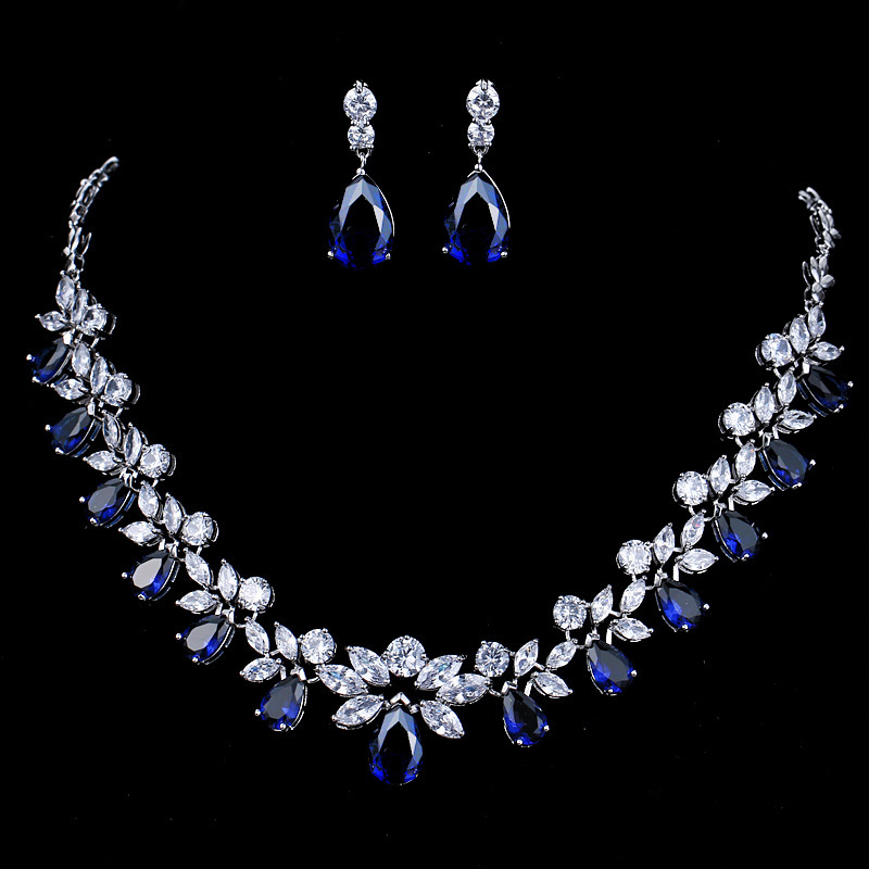 https://fulmo-img-server.com/bridalgleam/83f17b57-02ac-4fc5-a286-c517005ac03e.jpg