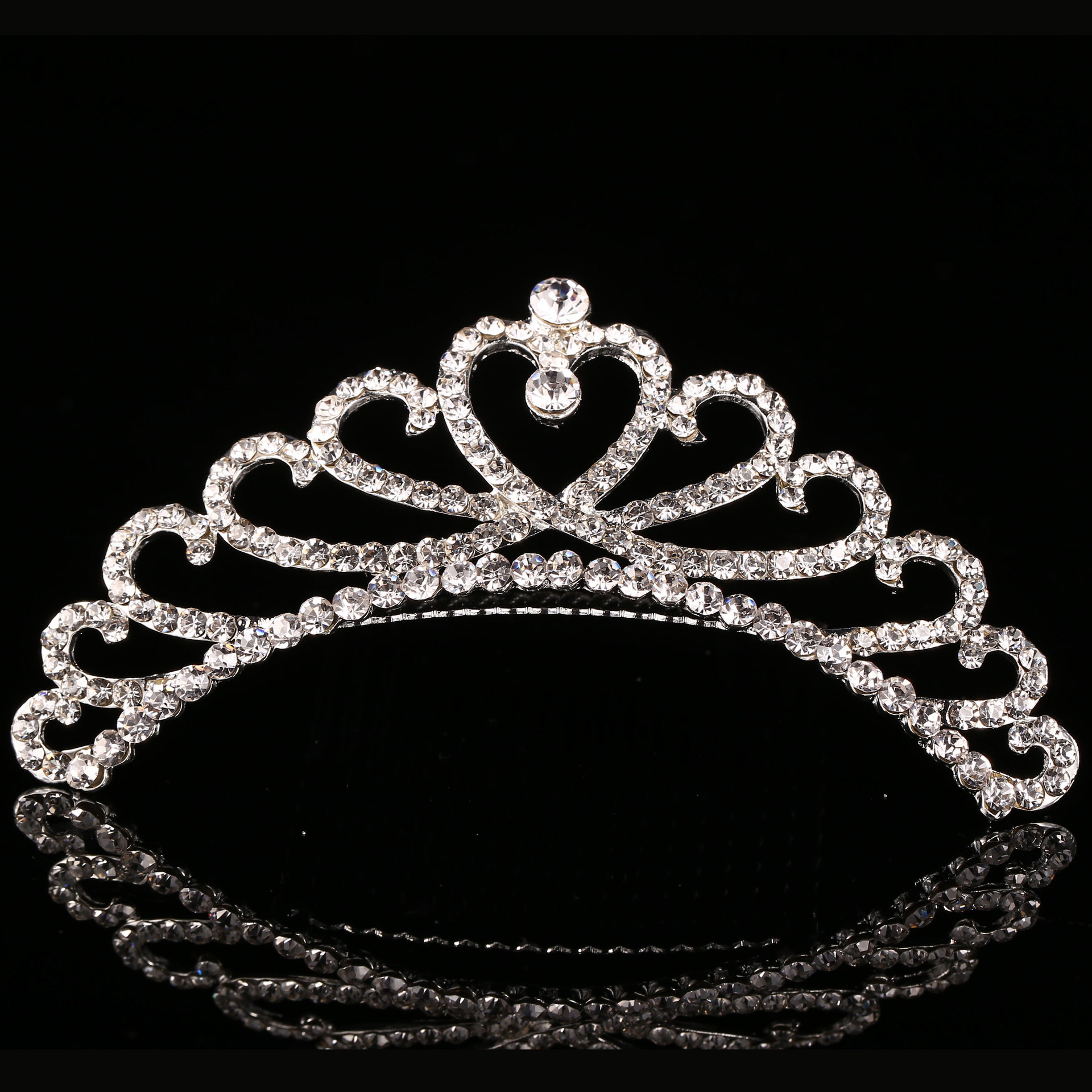 https://fulmo-img-server.com/bridalgleam/85580bd4-d318-4cd5-a024-fcd83079ca32.jpg