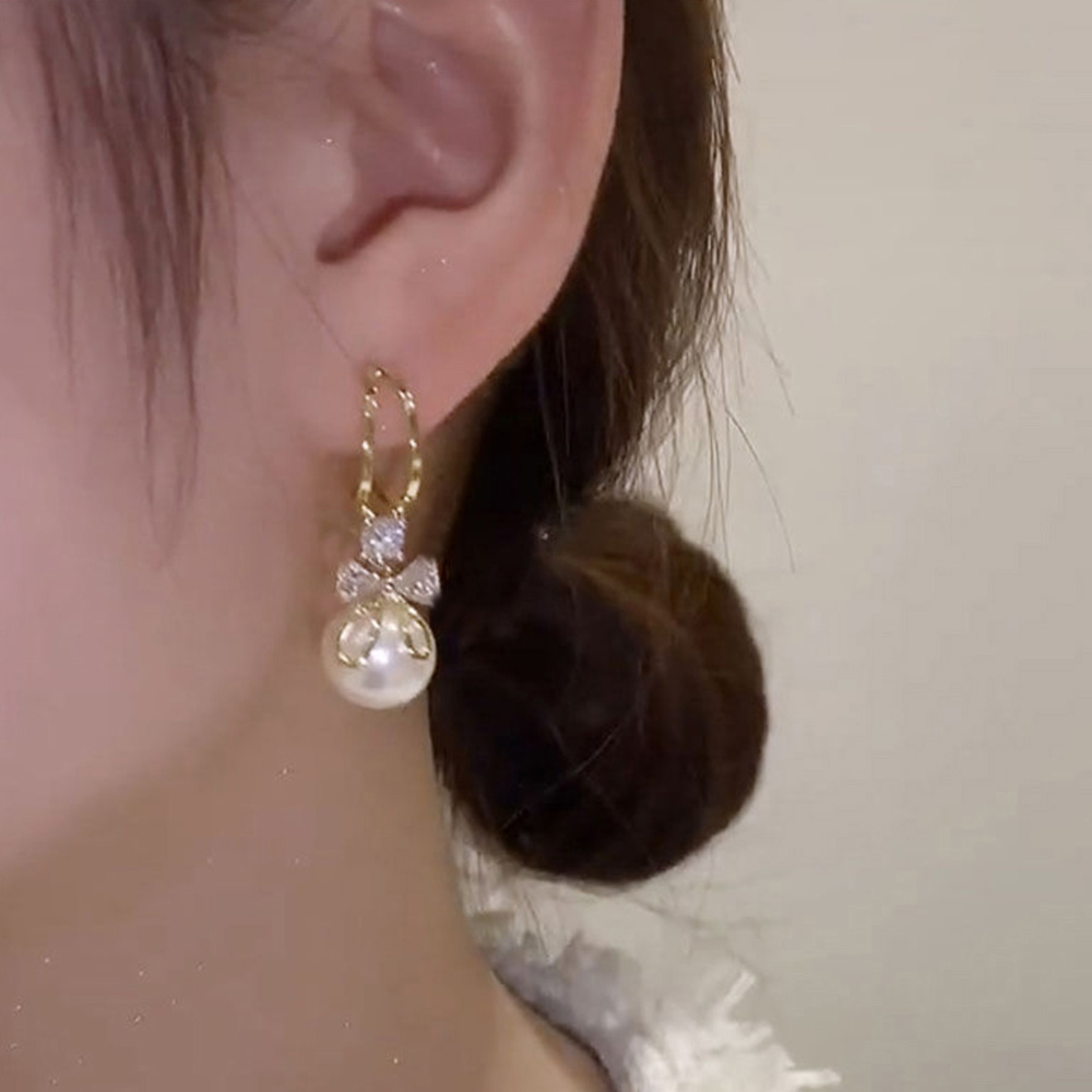 結婚式 アクセサリー 揺れる真珠リボンピアス 上品な大粒輝き韓国風