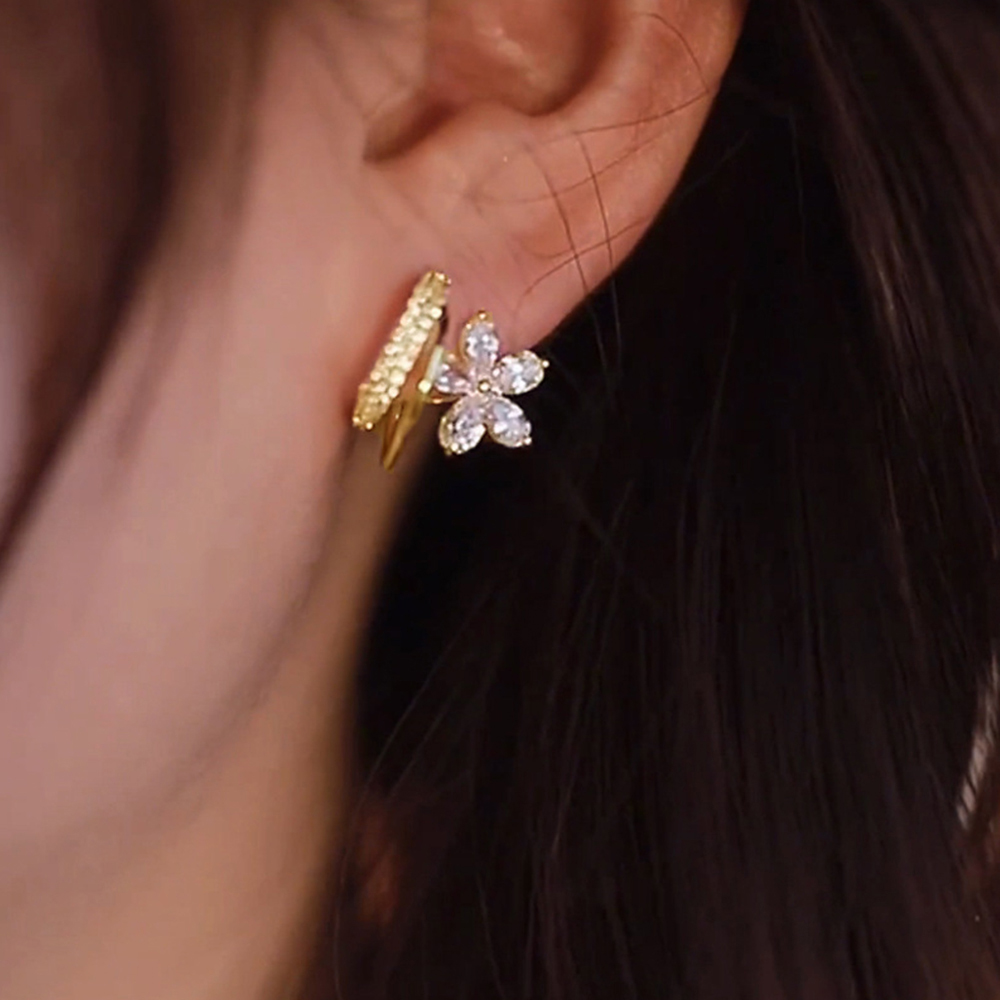 結婚式 アクセサリー きらきら花モチーフ ピアス レディース 上品