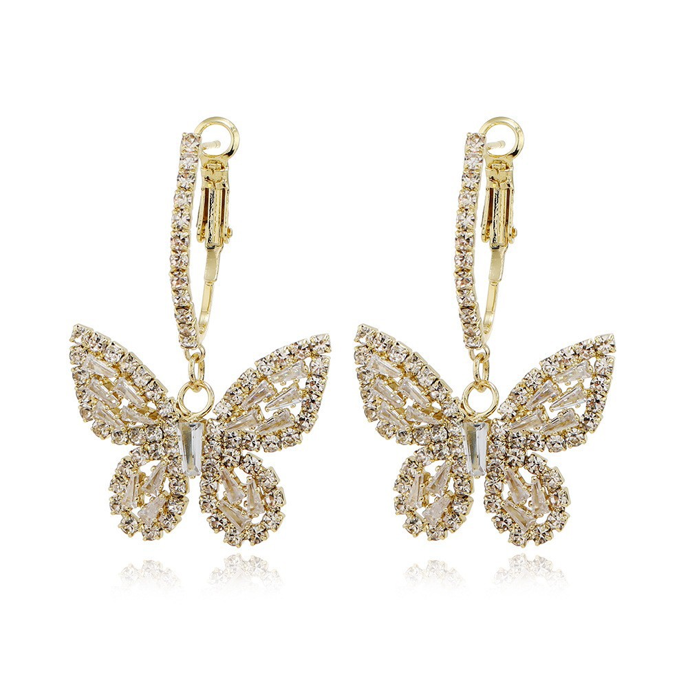 https://fulmo-img-server.com/bridalgleam/989ffcdf-076c-49ba-ac0b-078d4a490497.jpg