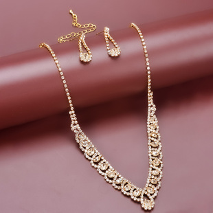 https://fulmo-img-server.com/bridalgleam/9c633712-2262-425b-86a4-152018caf8a8.jpg