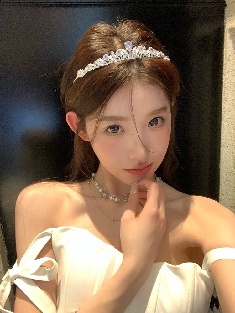 https://fulmo-img-server.com/bridalgleam/a2aa1651-2960-463c-a957-fe39415b1b53.jpg