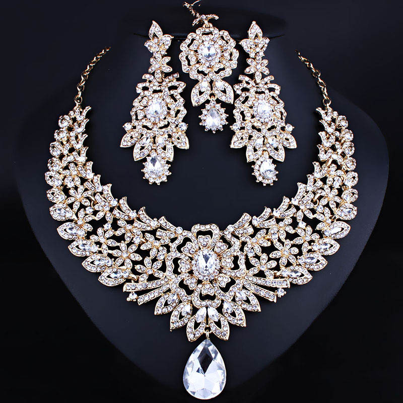 https://fulmo-img-server.com/bridalgleam/a32a8521-70dd-4041-a231-6e1a11015a12.jpg