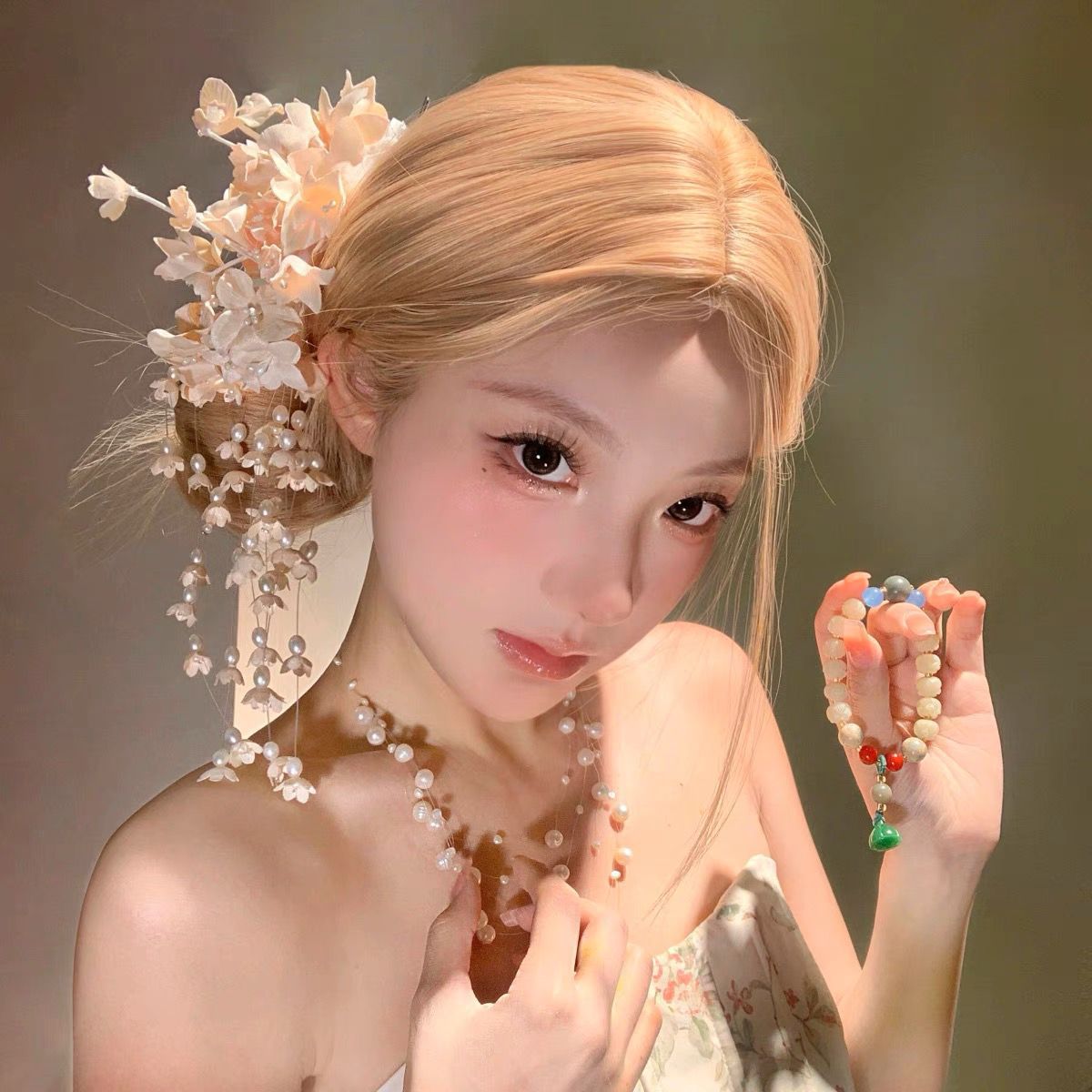 https://fulmo-img-server.com/bridalgleam/a654c0b8-4c9f-43f7-b9c4-a5d0753b4a03.jpg