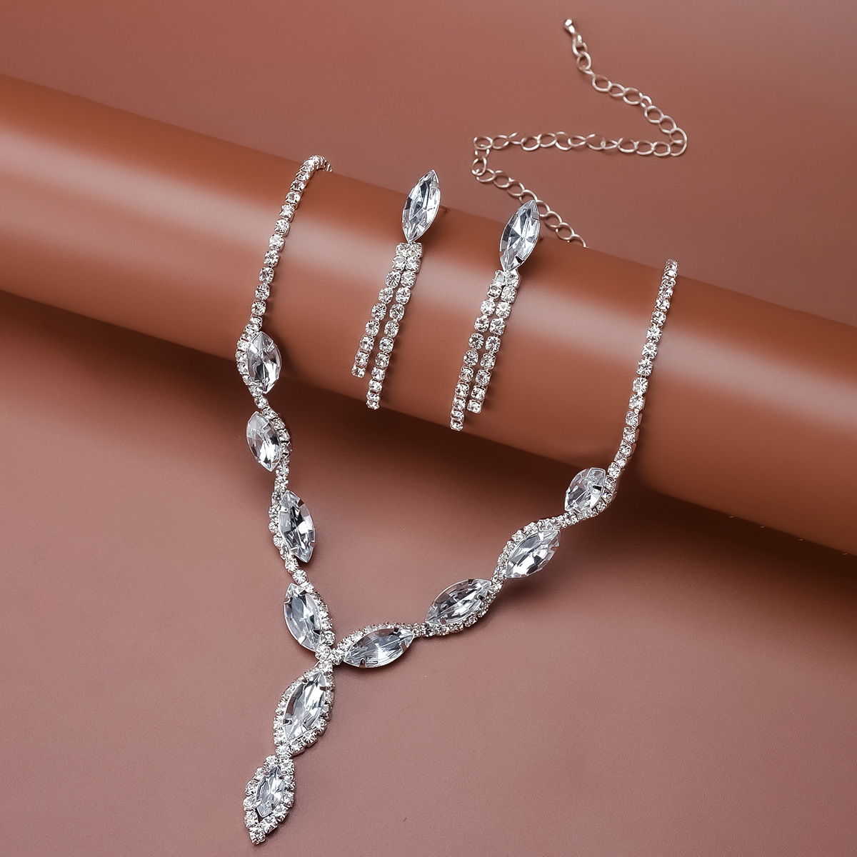 https://fulmo-img-server.com/bridalgleam/a85a2930-2c78-4f95-93ae-caed19dc55b3.jpg