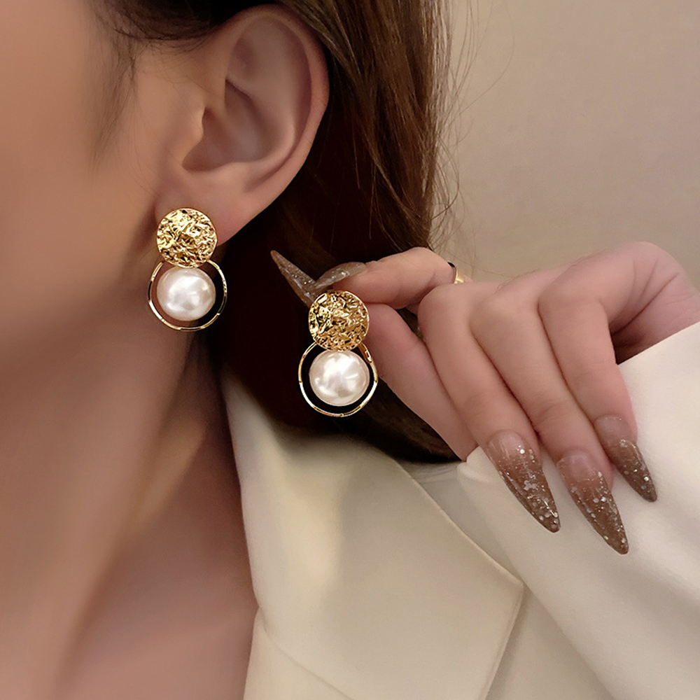 結婚式 アクセサリー 大粒真珠風イヤリング 揺れる上品パール