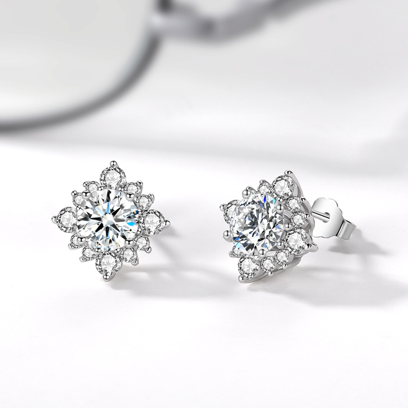 結婚式 アクセサリー 雪の結晶をイメージした煌めきピアス