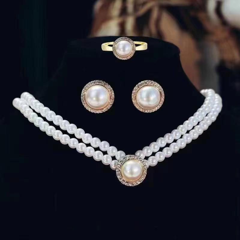 https://fulmo-img-server.com/bridalgleam/bb8f82a8-c143-48c8-9c63-287a0174eea1.jpg