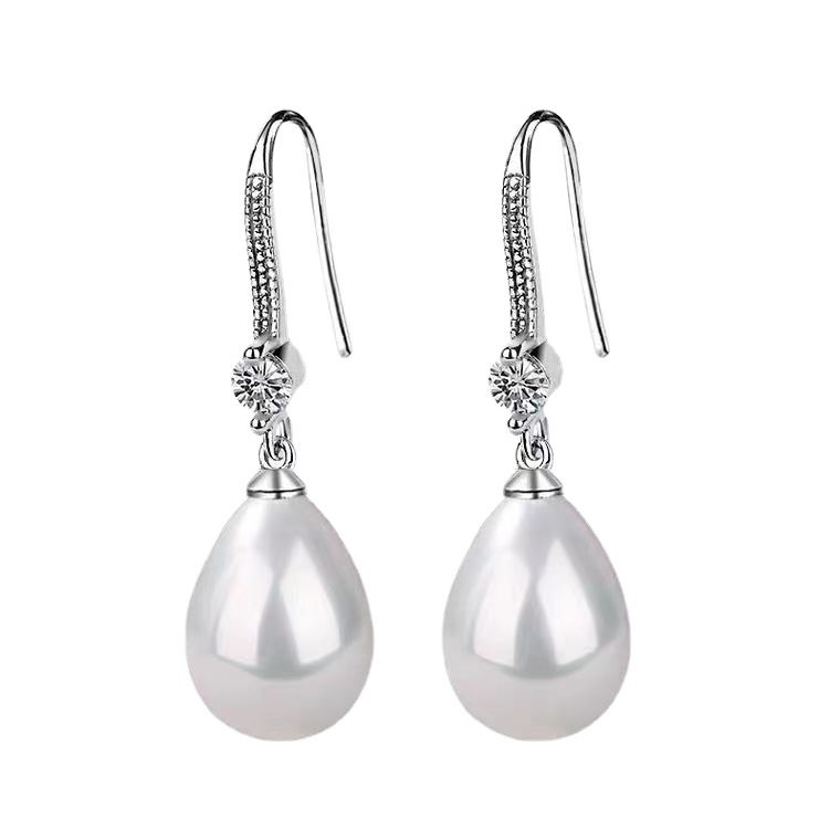 結婚式 アクセサリー 上品な真珠のしずくピアス