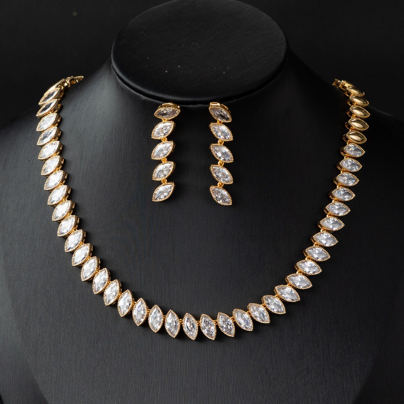 https://fulmo-img-server.com/bridalgleam/cf201868-0b10-4eb4-98ac-0d62bbcd8b1e.jpg