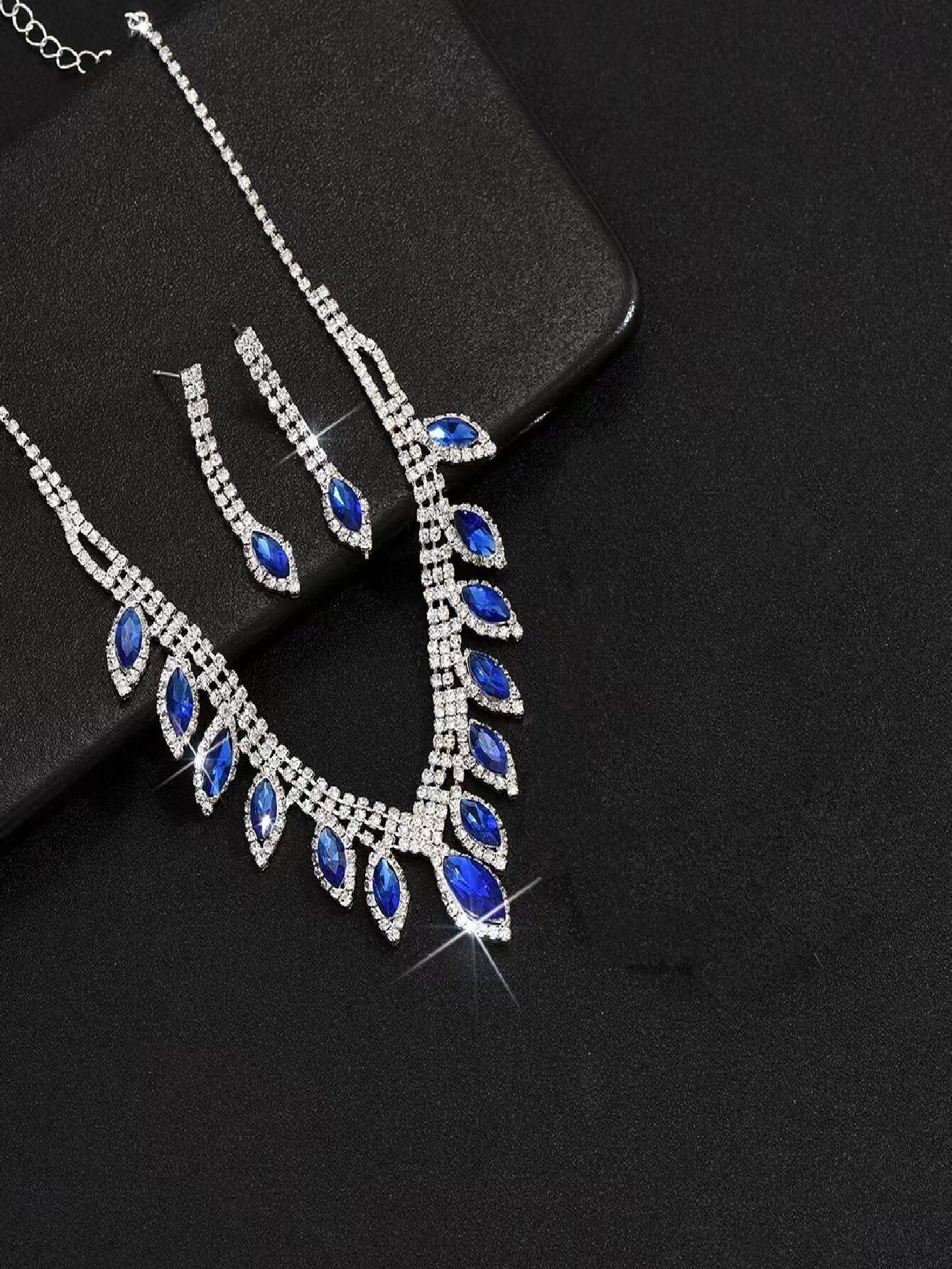 https://fulmo-img-server.com/bridalgleam/dbf925f7-09be-46ce-8624-0ed7a9b7341c.jpg