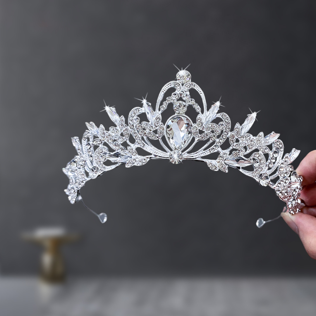 https://fulmo-img-server.com/bridalgleam/dfcf4d73-c069-4133-910c-7f2d7a5eb624.jpg