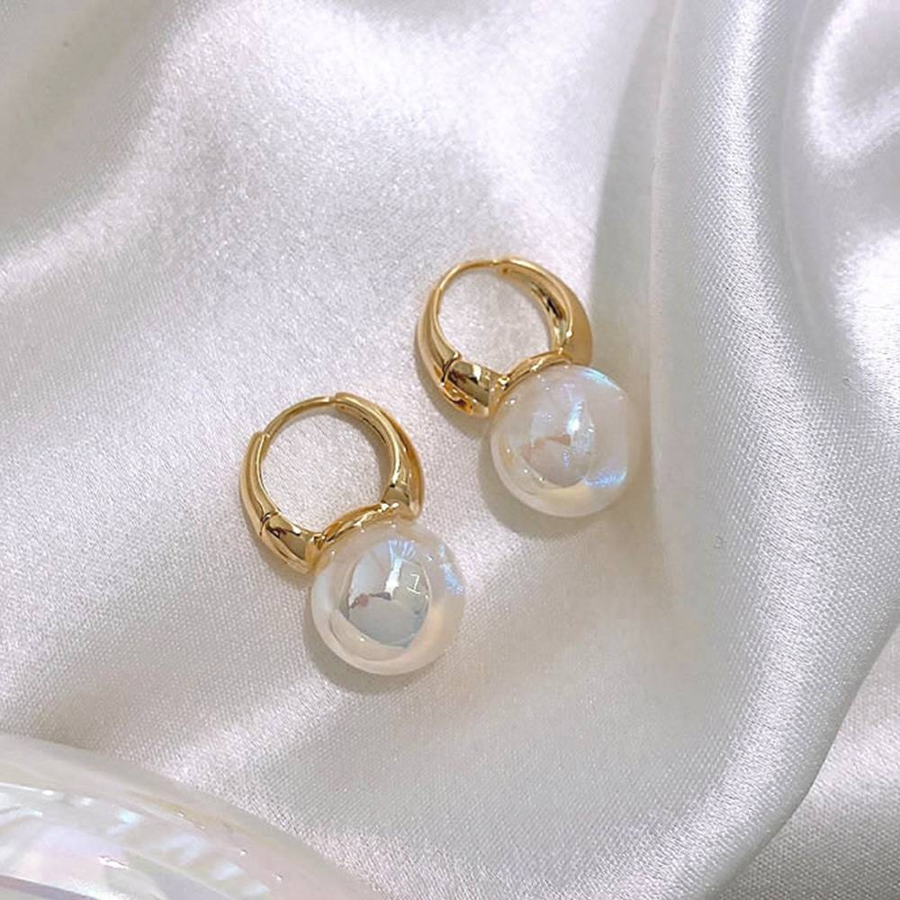 結婚式 アクセサリー 人魚の涙 真珠風ピアス 上品 結婚式対応