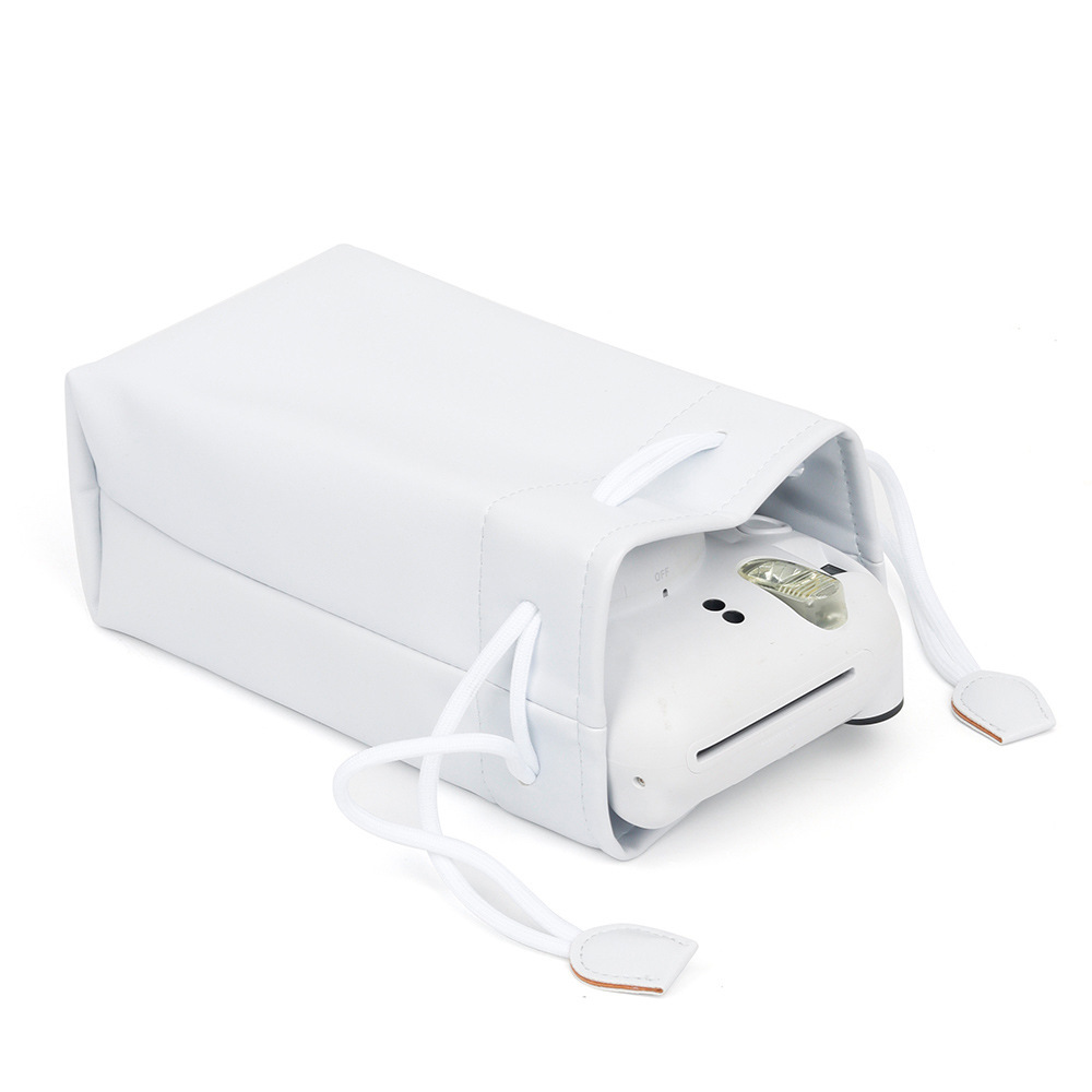 https://fulmo-img-server.com/camera-tote/05a5bd7a-b10e-44c0-be2a-bdc60a7d1028.jpg