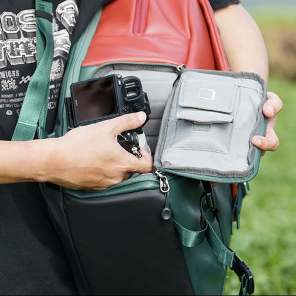 カメラ バッグ プロフェッショナル 全天候型リュック
